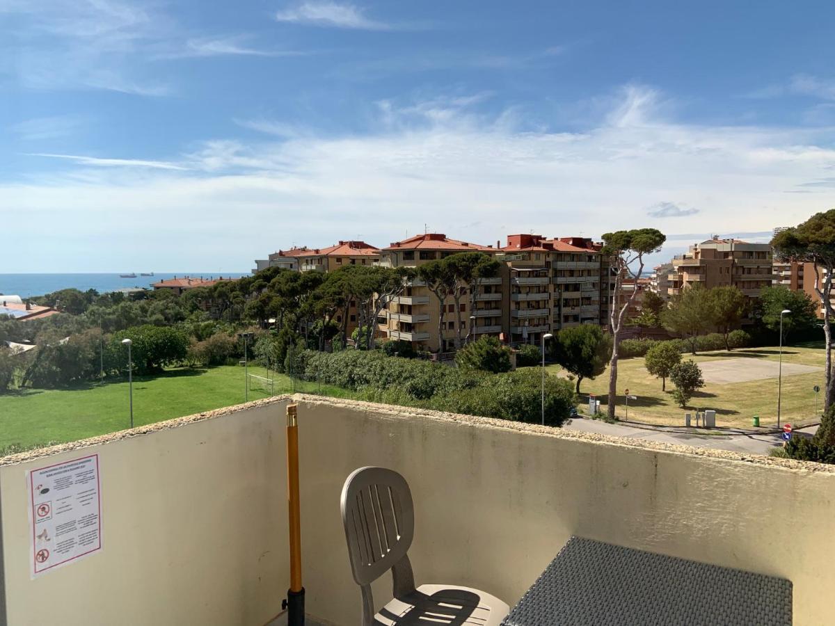 Suites Marilia Apartments Pool Side - Suite Livorno Holiday Home Group المظهر الخارجي الصورة