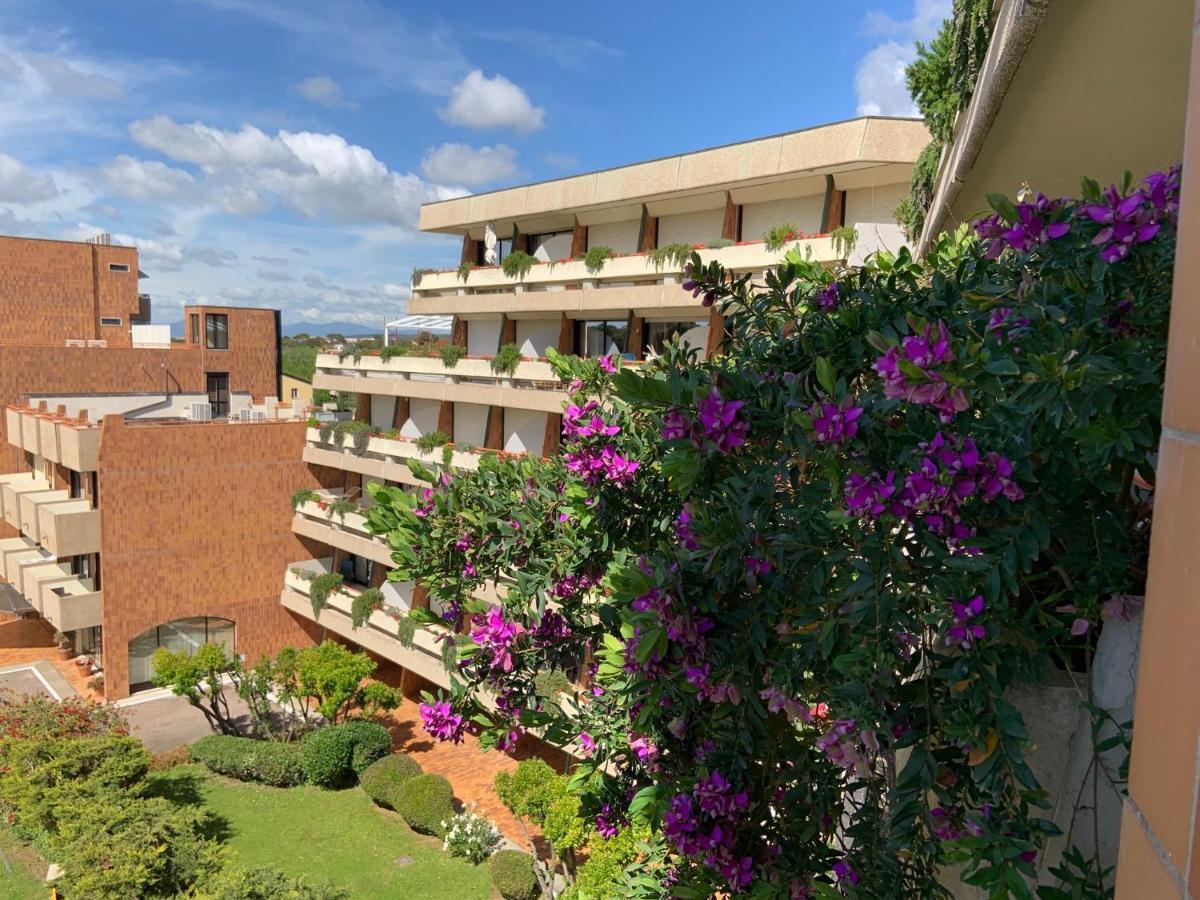 Suites Marilia Apartments Pool Side - Suite Livorno Holiday Home Group المظهر الخارجي الصورة