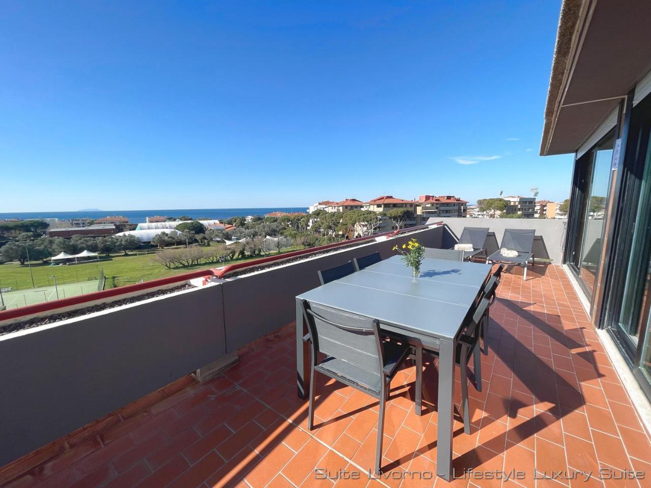 Suites Marilia Apartments Pool Side - Suite Livorno Holiday Home Group المظهر الخارجي الصورة
