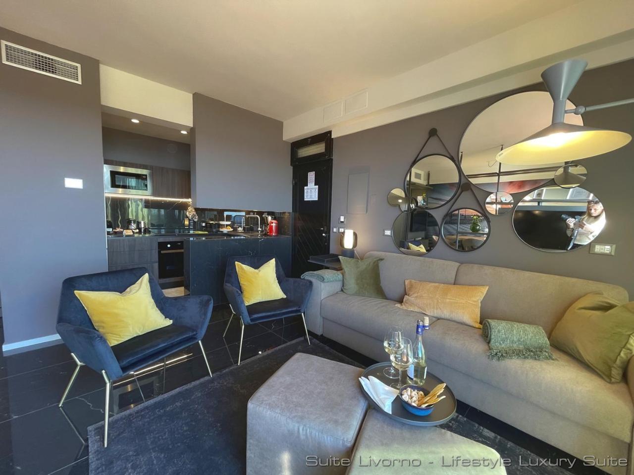 Suites Marilia Apartments Pool Side - Suite Livorno Holiday Home Group المظهر الخارجي الصورة